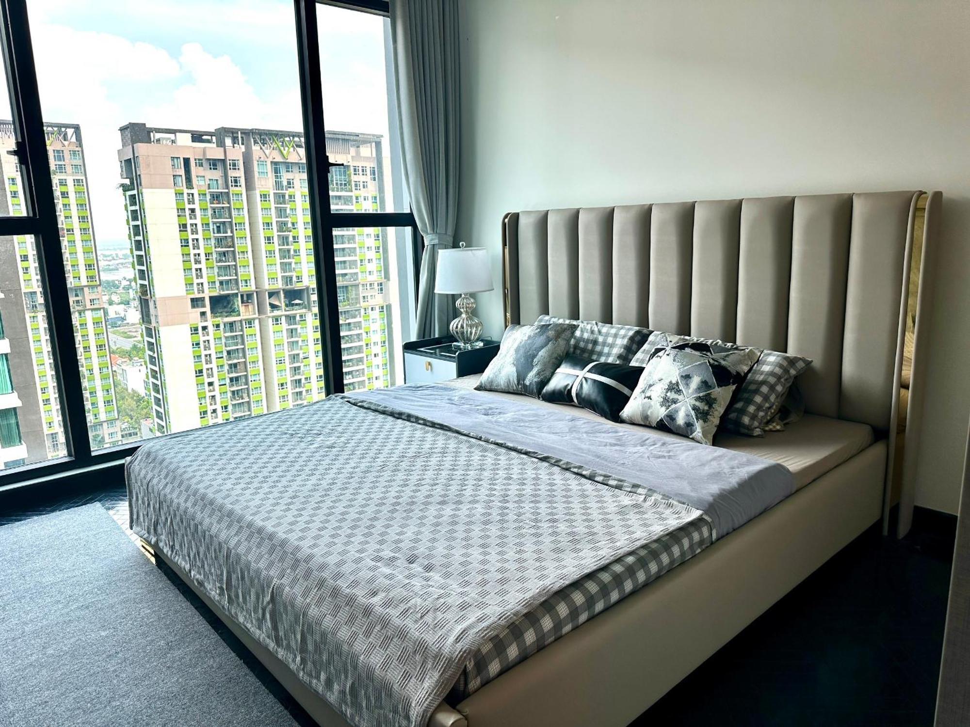 Feliz Luxurry Duplex Apartment Saigon Хошимин Экстерьер фото