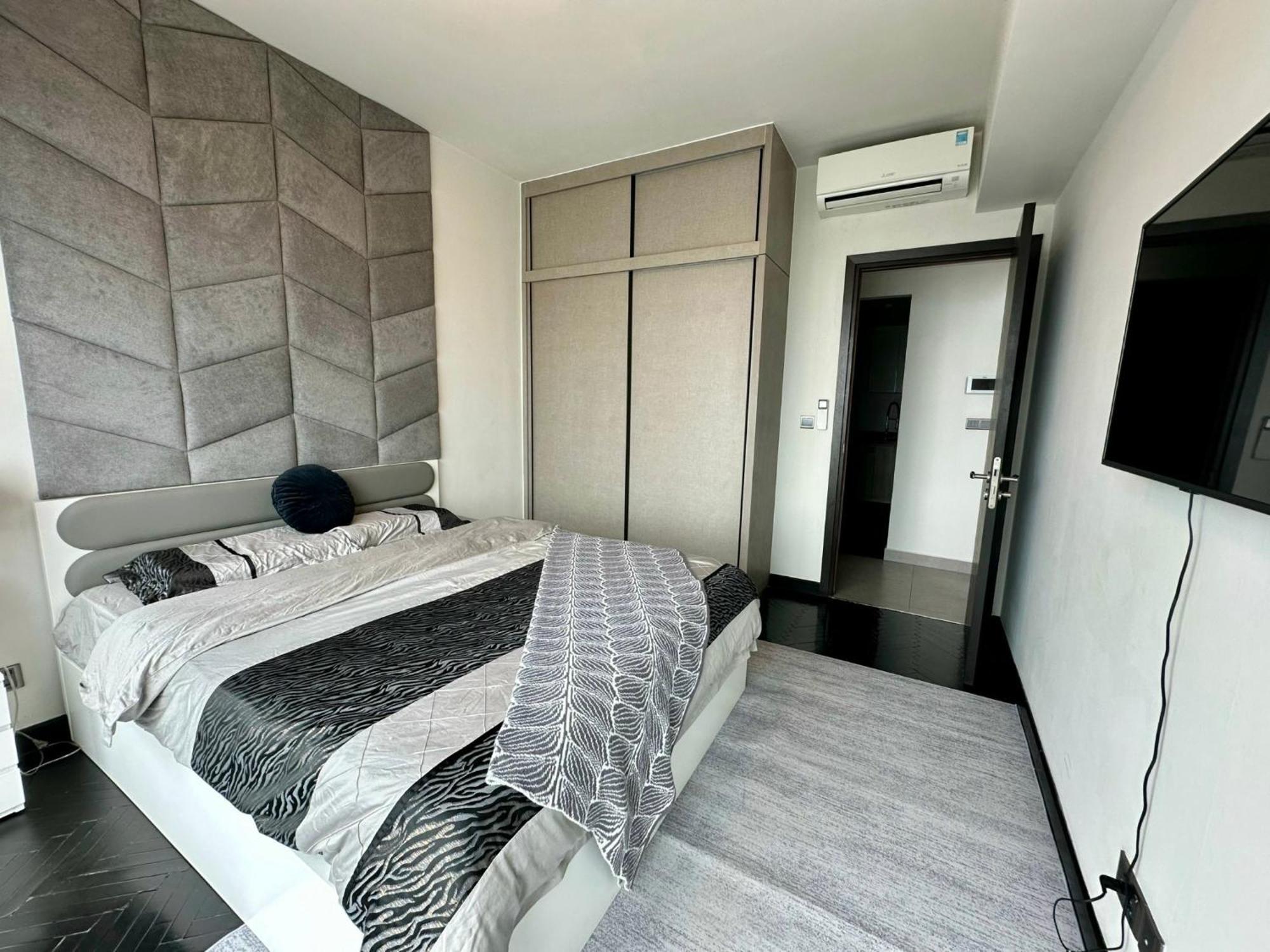 Feliz Luxurry Duplex Apartment Saigon Хошимин Экстерьер фото